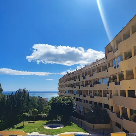 Pet Friendly Beautiful Flat With View, 3 Pools Apartment