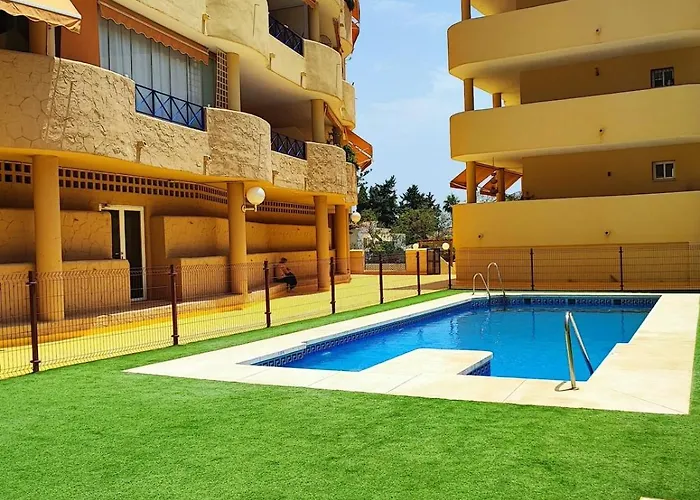 Apartment Pet Friendly Beautiful Flat With View, 3 Pools Fuengirola