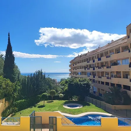 Pet Friendly Beautiful Flat With View, 3 Pools 公寓