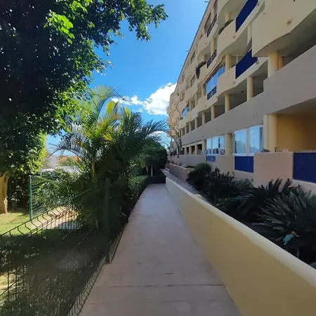 Pet Friendly Beautiful Flat With View, 3 Pools 公寓
